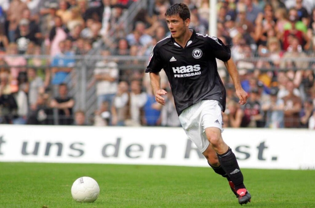 Sebastian Kneißl und seine Rolle als Mittelfeldspieler und Stürmer